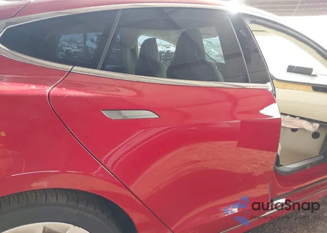 2018 Tesla Model S 100D/75D/P100D from USA, damaged, VIN 5YJSA1E2XJF295598